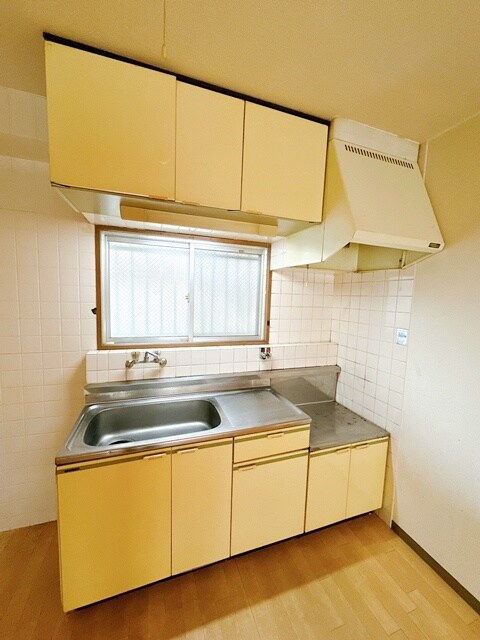 美山マンションの物件内観写真