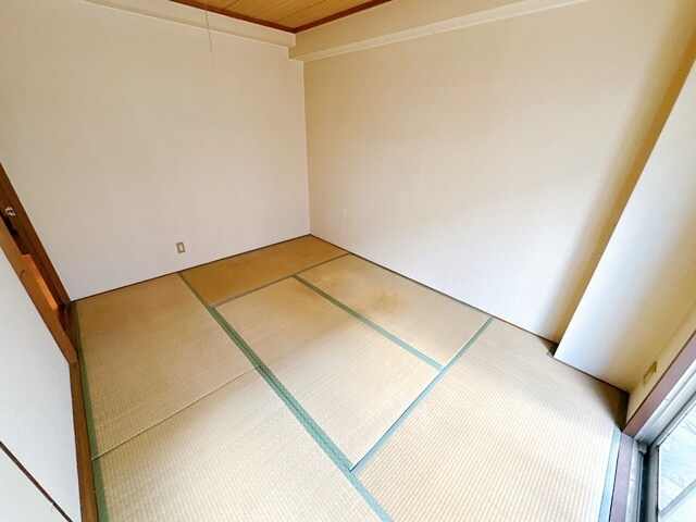 美山マンションの物件内観写真