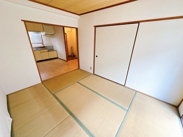 美山マンションの物件内観写真