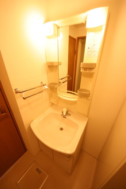 尼崎駅 徒歩4分 2階の物件内観写真