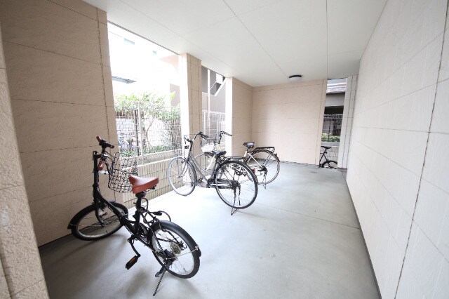 西宮駅 徒歩5分 1階の物件外観写真