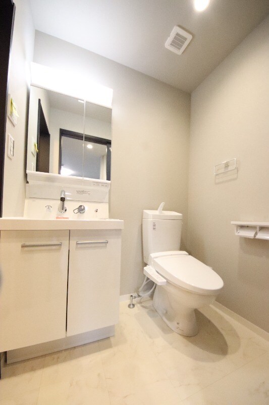 出屋敷駅 徒歩3分 3階の物件内観写真