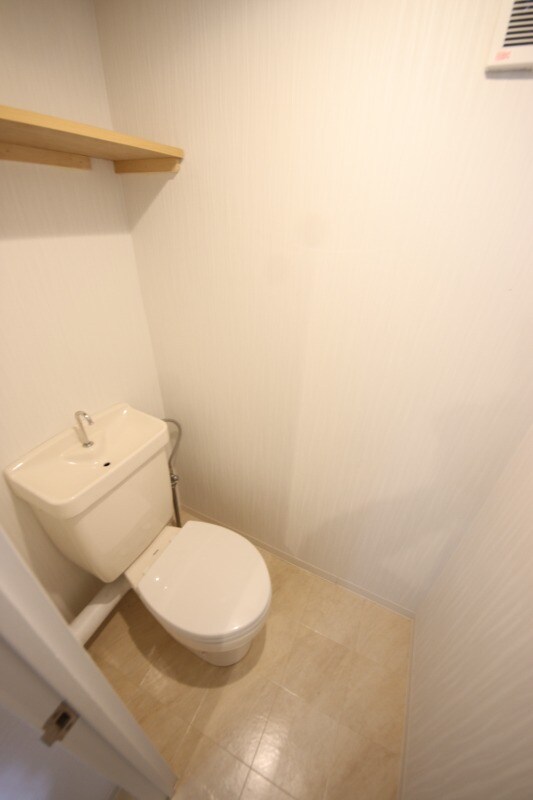 鳴尾・武庫川女子大前駅 徒歩8分 1階の物件内観写真