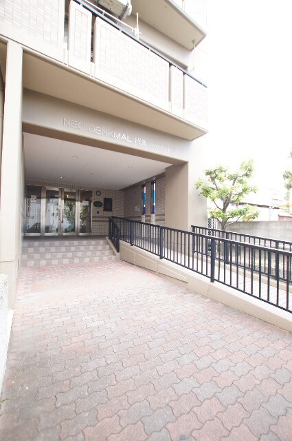 出屋敷駅 徒歩7分 8階の物件外観写真