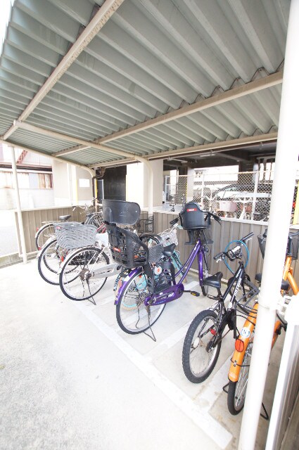 出屋敷駅 徒歩7分 8階の物件外観写真