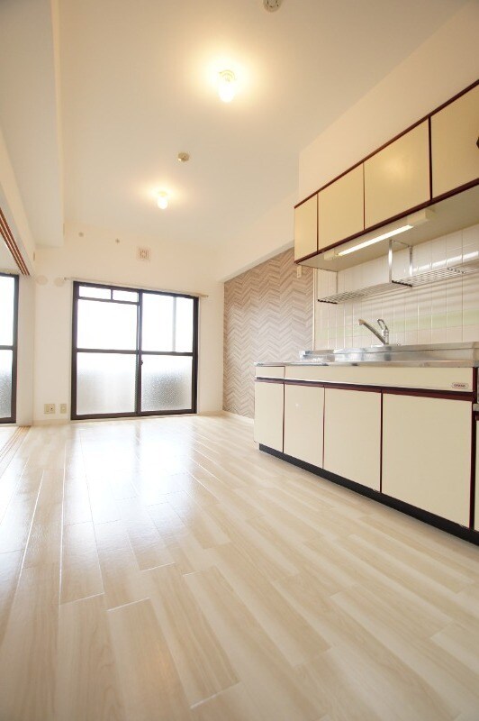 出屋敷駅 徒歩7分 8階の物件内観写真