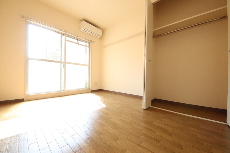 ユニテソリステ津門川の物件内観写真