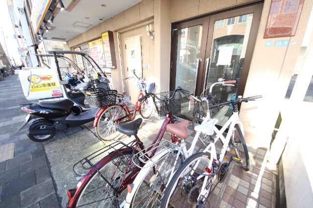 西宮駅 徒歩3分 2階の物件外観写真