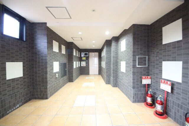 出屋敷駅 徒歩10分 2階の物件外観写真