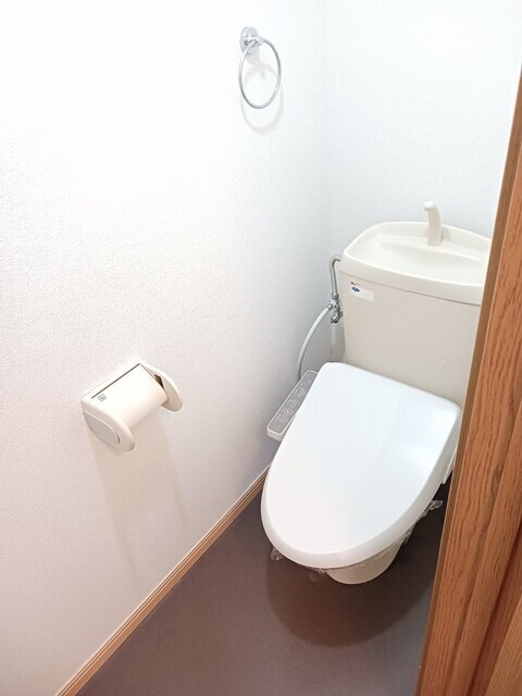 川西能勢口駅 バス9分  加茂小学校前下車：停歩5分 2階の物件内観写真