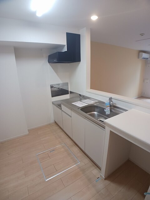 岡場駅 バス14分  上山口下車：停歩7分 1階の物件内観写真