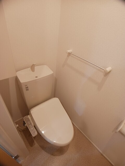 岡場駅 バス14分  上山口下車：停歩7分 1階の物件内観写真