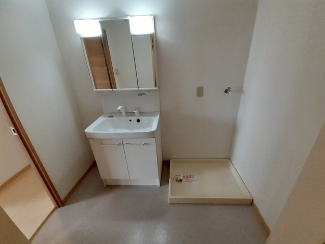 伊丹駅 バス15分  荻野下車：停歩6分 4階の物件内観写真