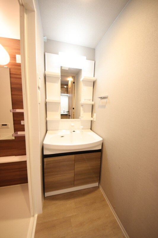 出屋敷駅 徒歩2分 12階の物件内観写真