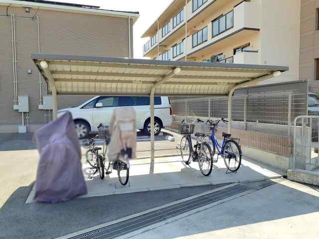 伊丹駅 バス18分  緑ヶ丘７丁目下車：停歩5分 1階の物件内観写真