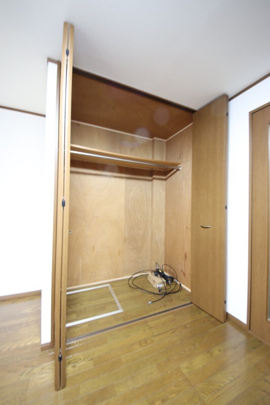 出屋敷駅 徒歩2分 2階の物件内観写真