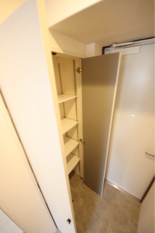 出屋敷駅 徒歩9分 6階の物件内観写真