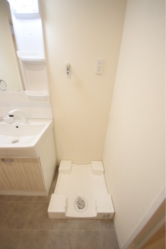 出屋敷駅 徒歩9分 6階の物件内観写真