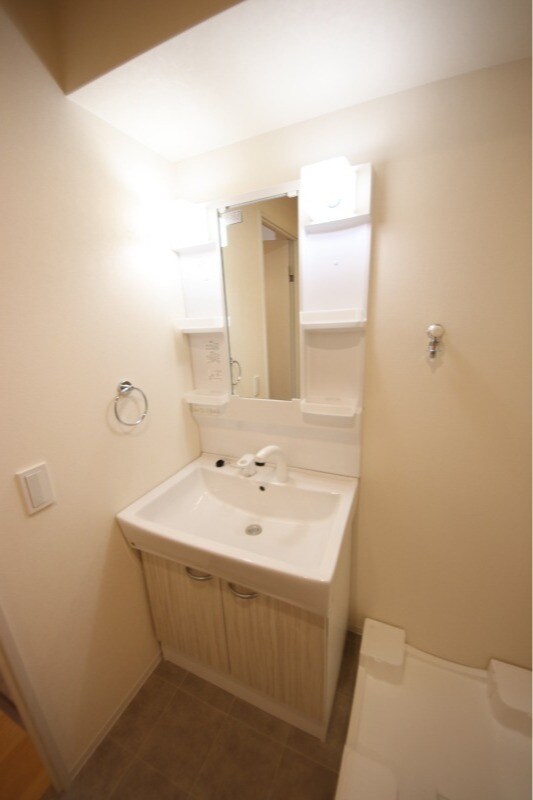 出屋敷駅 徒歩9分 6階の物件内観写真