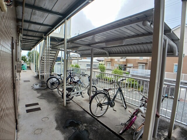 岡場駅 バス14分  上山口下車：停歩7分 1階の物件内観写真