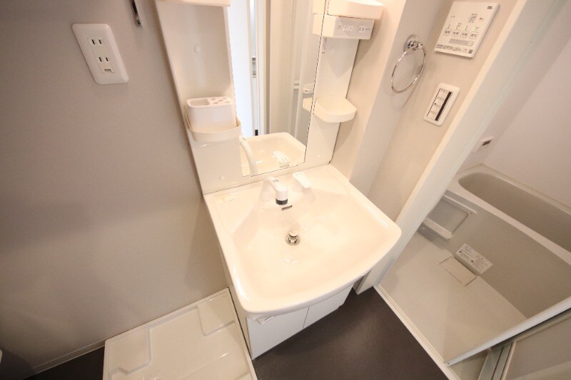 鳴尾・武庫川女子大前駅 徒歩8分 1階の物件内観写真