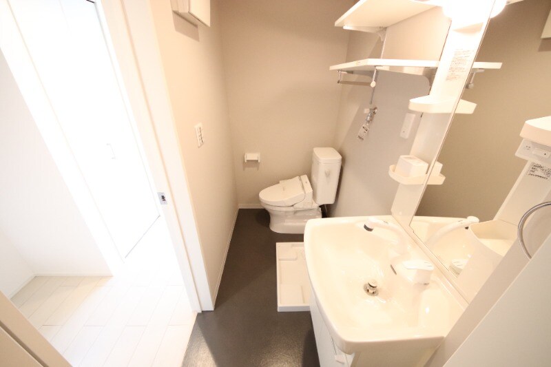 鳴尾・武庫川女子大前駅 徒歩8分 1階の物件内観写真