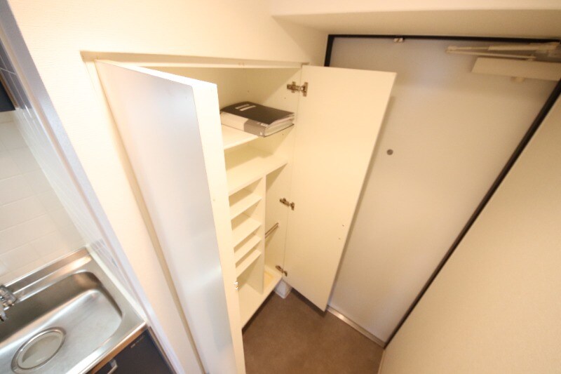 尼崎駅 徒歩1分 8階の物件内観写真