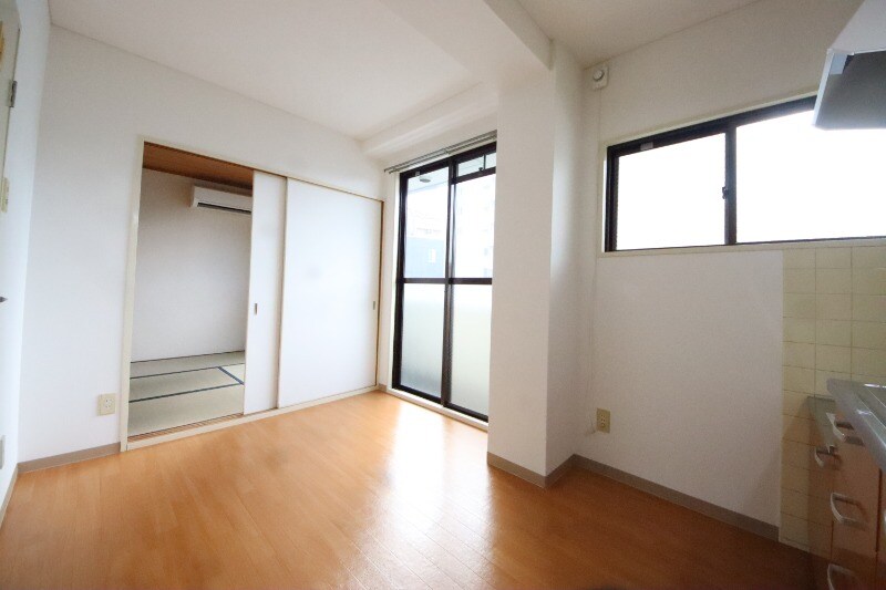 立花駅 徒歩4分 2階の物件内観写真