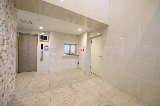 西宮駅 徒歩3分 5階の物件外観写真