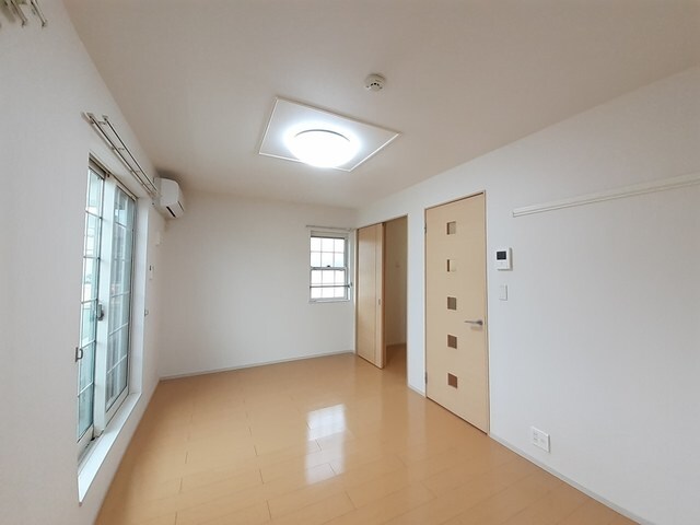 伊丹駅 徒歩5分 2階の物件内観写真