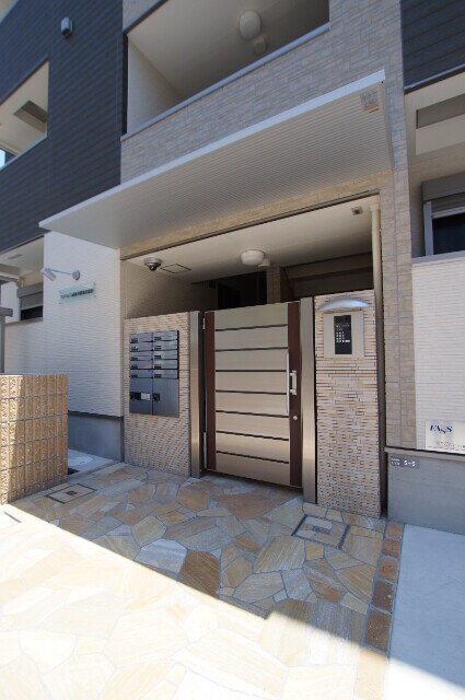 武庫川駅 徒歩3分 3階の物件外観写真