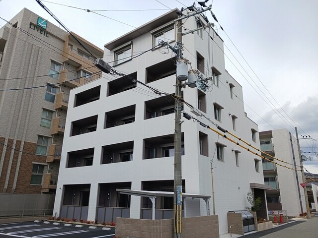 清荒神駅 徒歩12分の物件外観写真