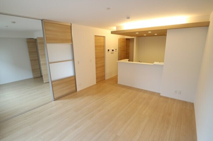 出屋敷駅 徒歩15分 2階の物件内観写真