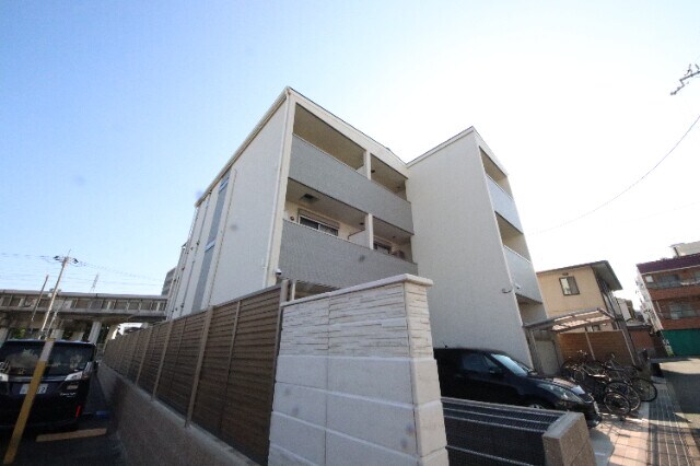 猪名寺駅 徒歩4分 1階の物件外観写真