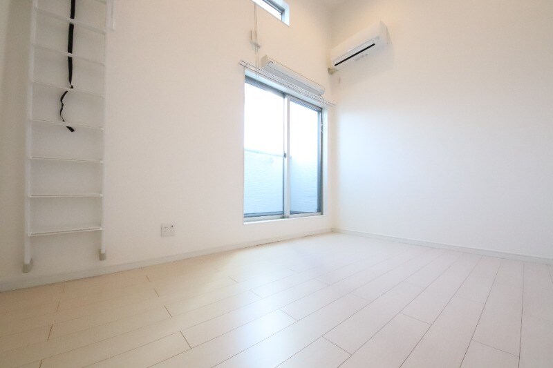 スカイヴィラ立花の物件内観写真