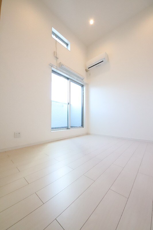 スカイヴィラ立花の物件内観写真