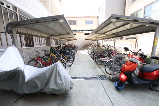 出屋敷駅 徒歩10分 2階の物件外観写真