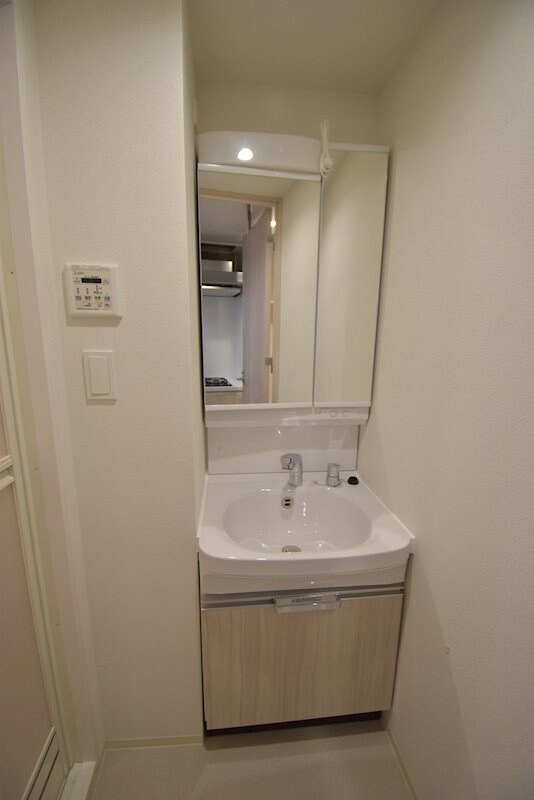 プレサンスOSAKA西中島リエゾンの物件内観写真