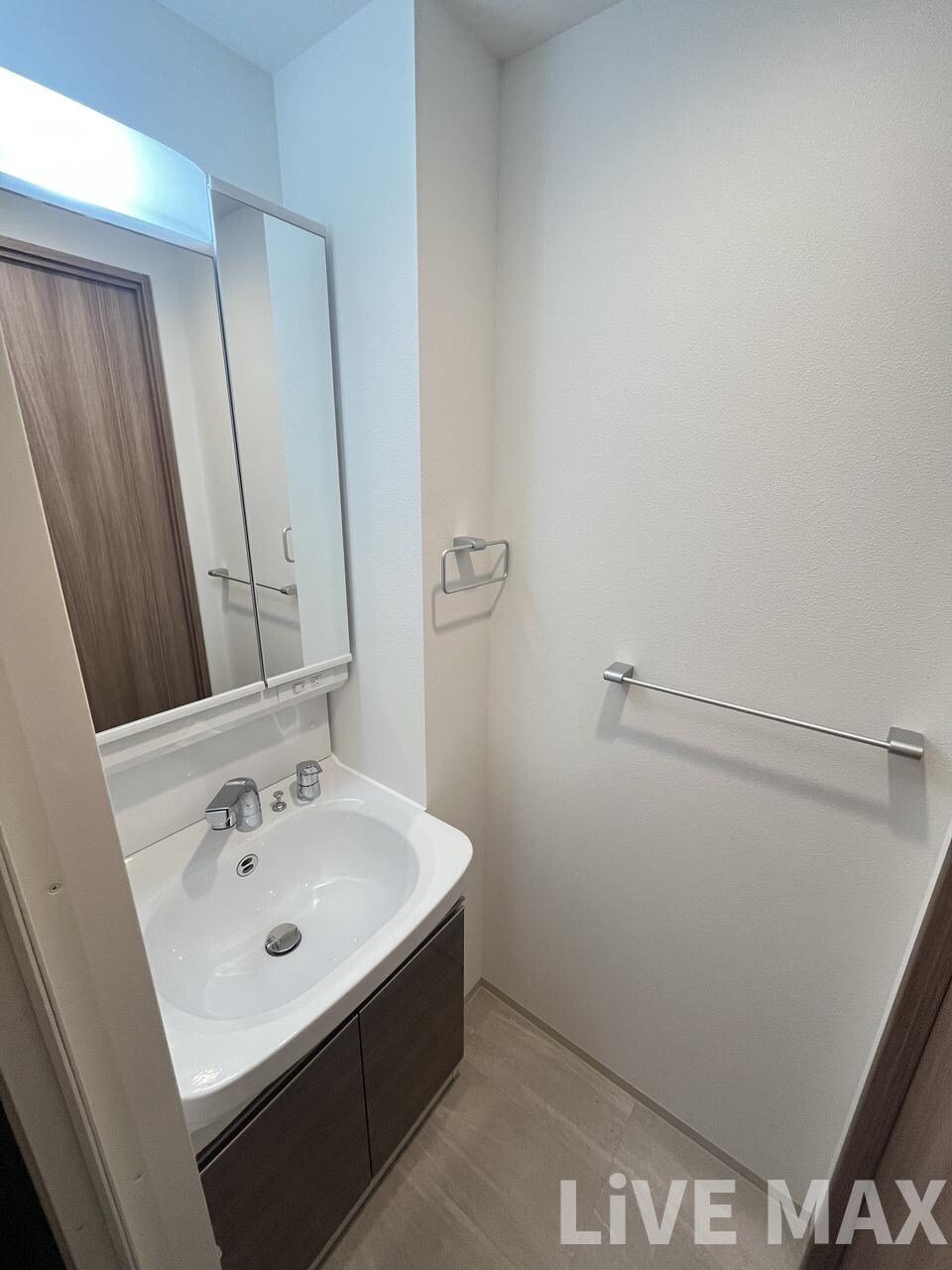 フォーリアライズ福島ルノンの物件内観写真