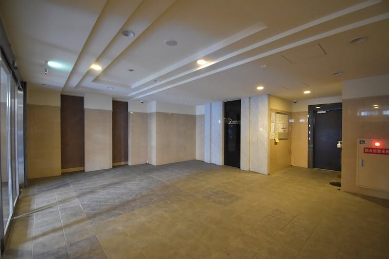 プレサンス新大阪クレスタの物件外観写真