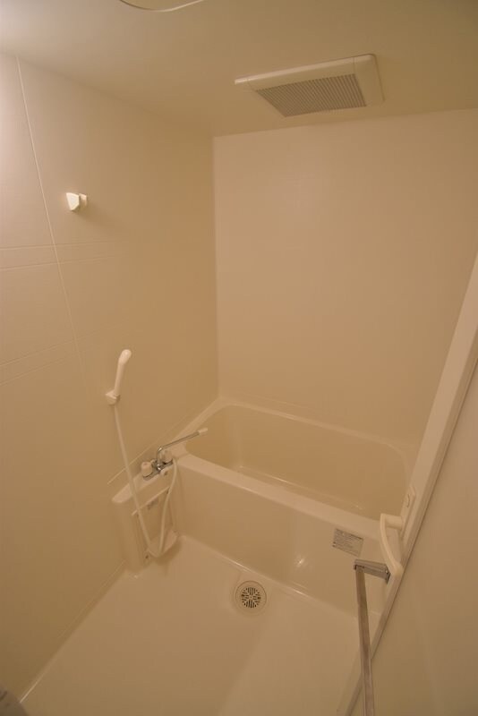 レフィーナカルム江坂の物件内観写真