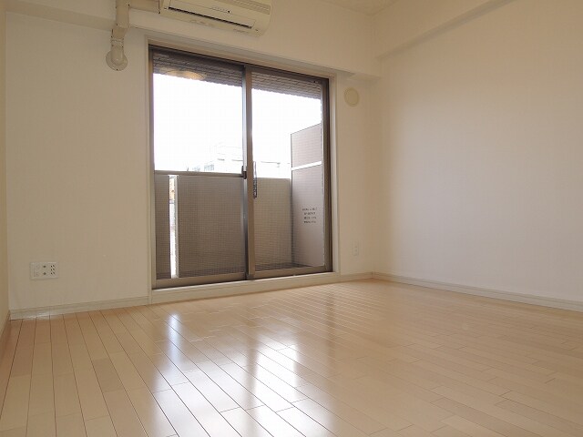 ジュネーゼグラン心斎橋東の物件内観写真