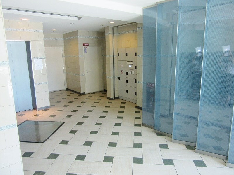 なんば駅 徒歩6分 8階の物件外観写真