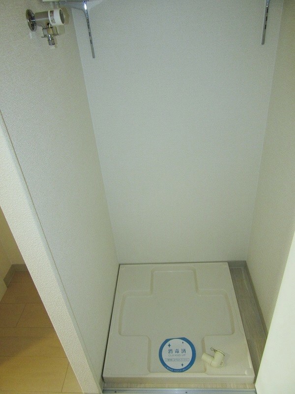 なんば駅 徒歩6分 8階の物件内観写真