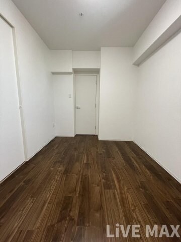 セレニテフラン本町の物件内観写真