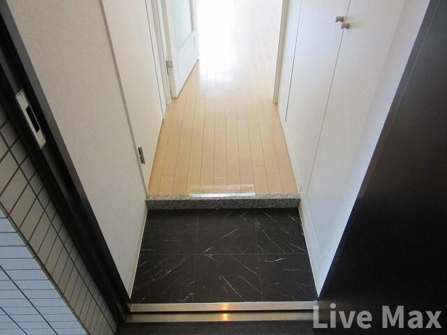 ドゥーエ谷町の物件内観写真