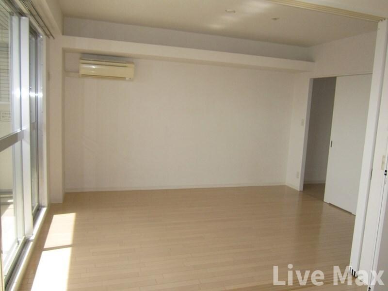 ドゥーエ谷町の物件内観写真