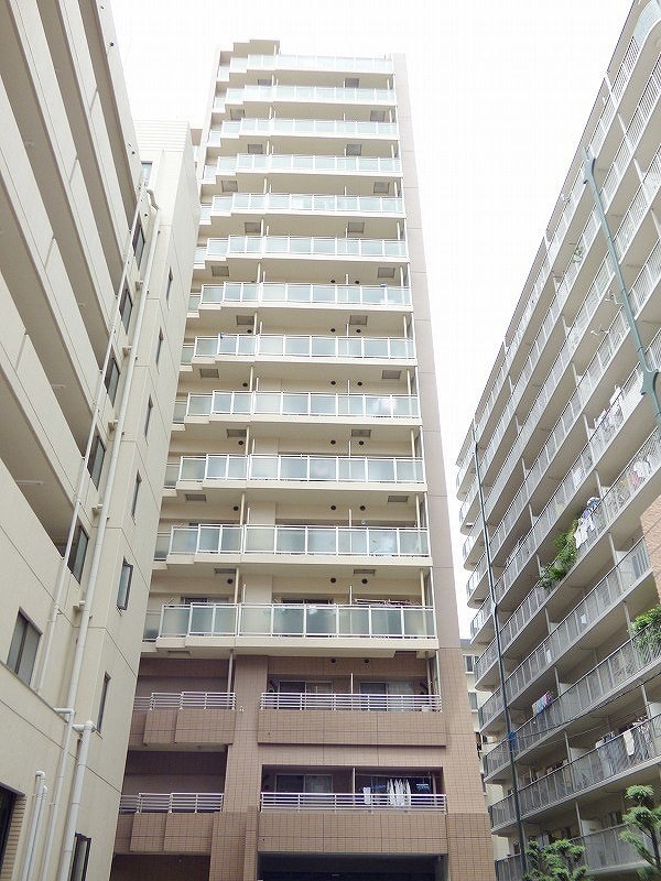 谷町六丁目駅 徒歩3分 2階の物件外観写真