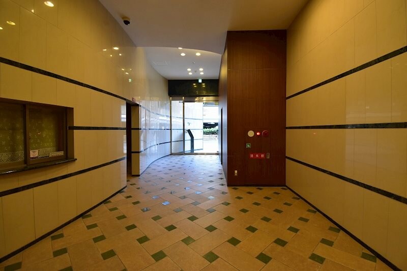 江坂駅 徒歩3分 8階の物件外観写真