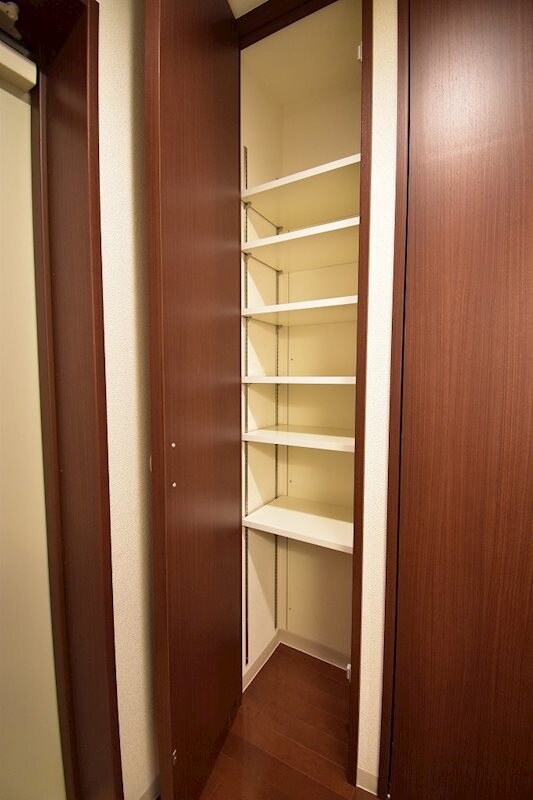 江坂駅 徒歩3分 8階の物件内観写真